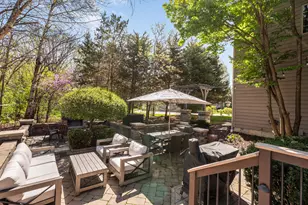 14695 W Meadowshire Dr, New Berlin, WI 53151 - Photo 30