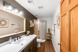 14695 W Meadowshire Dr, New Berlin, WI 53151 - Photo 28