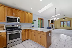 615 Sommer Dr, Sheboygan, WI 53081 - Photo 8