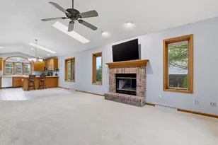 615 Sommer Dr, Sheboygan, WI 53081 - Photo 12