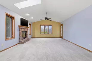 615 Sommer Dr, Sheboygan, WI 53081 - Photo 10