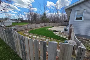 2209 Virginia Dr, Manitowoc, WI 54220 - Photo 4
