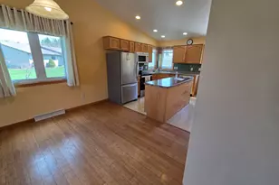 2209 Virginia Dr, Manitowoc, WI 54220 - Photo 10