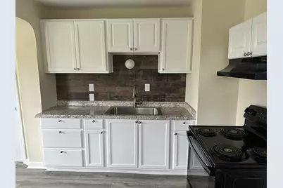 4576 N 30th St, Milwaukee, WI 53209 - Photo 2