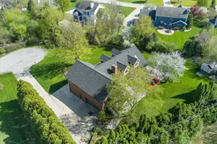 2003 S Valley Spring Dr, New Berlin, WI 53151 - Photo 4
