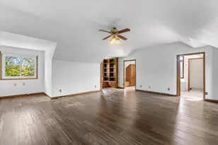 2003 S Valley Spring Dr, New Berlin, WI 53151 - Photo 46