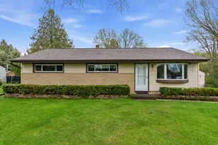W202N9524 Club Circle, Menomonee Falls, WI 53051 - Photo 22