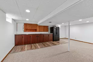 W202N9524 Club Circle, Menomonee Falls, WI 53051 - Photo 18