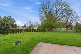 W202N9524 Club Circle, Menomonee Falls, WI 53051 - Photo 26