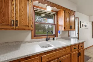 W202N9524 Club Circle, Menomonee Falls, WI 53051 - Photo 2
