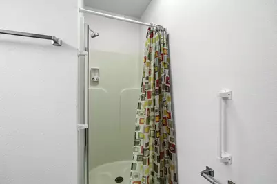 1602  Lisa Ln, New Holstein, WI 53061 - Photo 18