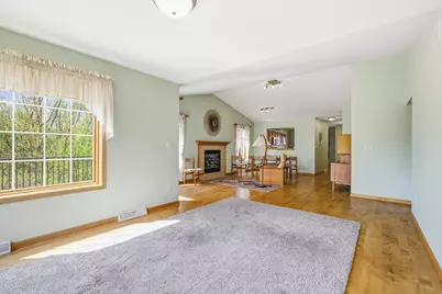 1602  Lisa Ln, New Holstein, WI 53061 - Photo 6