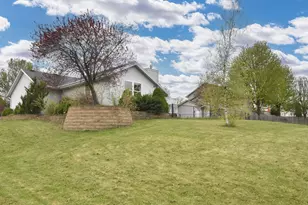102 Mill Ave, Racine, WI 53182 - Photo 32