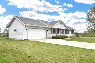 102 Mill Ave, Racine, WI 53182 - Photo 2