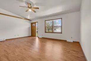 209 Beth Cir, Plymouth, WI 53073 - Photo 4
