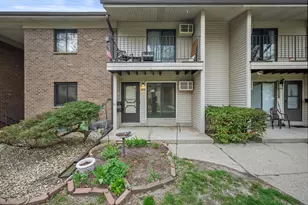 1654 S Carriage Ln, New Berlin, WI 53151 - Photo 22