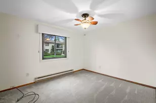 1654 S Carriage Ln, New Berlin, WI 53151 - Photo 18