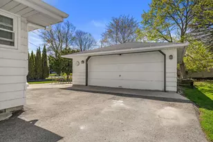 2849 Arrowhead St, Racine, WI 53402 - Photo 28
