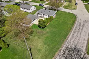 2849 Arrowhead St, Racine, WI 53402 - Photo 36