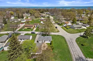 2849 Arrowhead St, Racine, WI 53402 - Photo 4