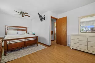 2849 Arrowhead St, Racine, WI 53402 - Photo 14