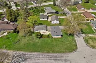 2849 Arrowhead St, Racine, WI 53402 - Photo 32