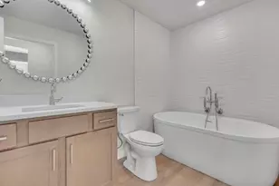 4939 Connemara Ct, Sheboygan, WI 53083 - Photo 10