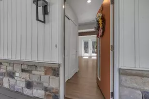 4939 Connemara Ct, Sheboygan, WI 53083 - Photo 2