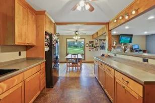 W293S3017 Ancestral Dr, Genesee, WI 53188 - Photo 10