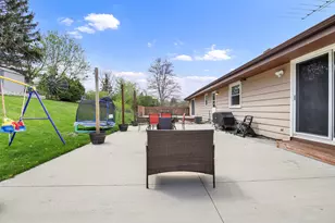 1513 Roosevelt Dr, West Bend, WI 53090 - Photo 26
