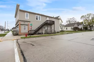 1335 Broadway Ave, Sheboygan, WI 53081 - Photo 2