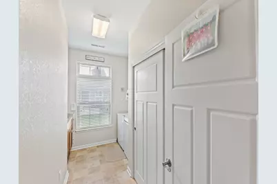 W179N11507  Blackstone Cir, Germantown, WI 53022 - Photo 30
