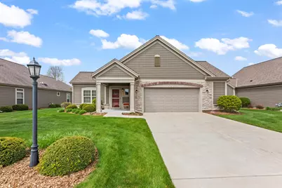 W179N11507  Blackstone Cir, Germantown, WI 53022 - Photo 4
