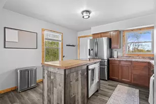 10227 8th Ave, Pleasant Prairie, WI 53158 - Photo 12