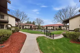 N82W13506 Fond Du Lac Ave, Menomonee Falls, WI 53051 - Photo 24