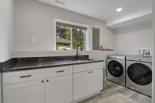 4401 122nd St, Pleasant Prairie, WI 53158 - Photo 28