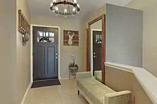 9200 S 44th St, Franklin, WI 53132 - Photo 4