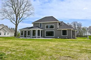 254 River Oaks Cir, Delafield, WI 53018 - Photo 42