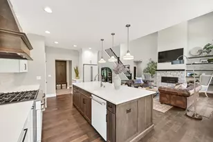 254 River Oaks Cir, Delafield, WI 53018 - Photo 14