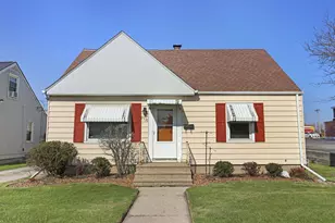7526 38th Ave, Kenosha, WI 53142 - Photo 2