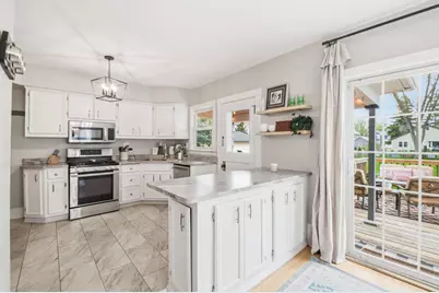 323 S Worthington St, Oconomowoc, WI 53066 - Photo 8