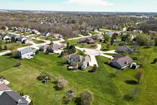 4726 W Jenna Ct, Franklin, WI 53132 - Photo 34