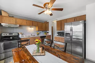 4901 Regal Ct, Racine, WI 53406 - Photo 8