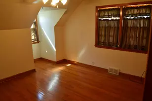 2602 N 73rd St, Wauwatosa, WI 53213 - Photo 12