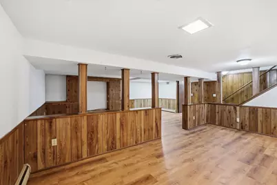 5400  Mansfield Dr, Greendale, WI 53129 - Photo 26