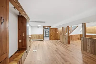 5400  Mansfield Dr, Greendale, WI 53129 - Photo 24