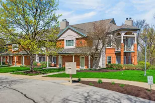 18950 Toldt Woods Dr, Brookfield, WI 53045 - Photo 4