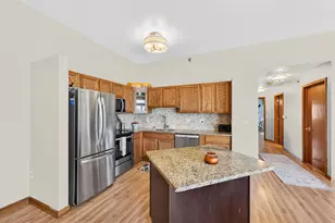 18950 Toldt Woods Dr, Brookfield, WI 53045 - Photo 16