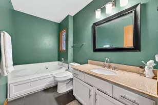18950 Toldt Woods Dr, Brookfield, WI 53045 - Photo 22