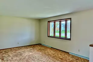 1206 E Cedar Ave, Manitowoc, WI 54220 - Photo 2